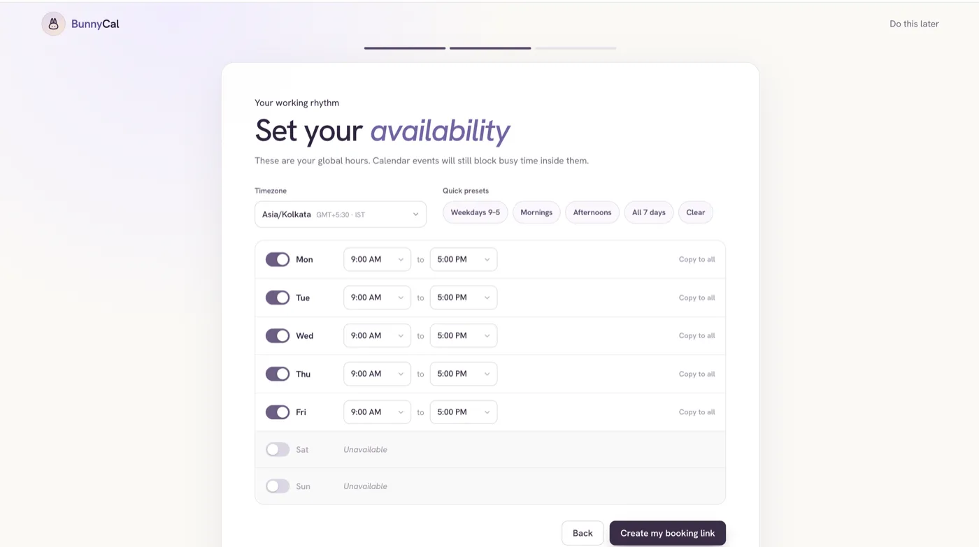 The availability editor, with quick presets and a toggle and time range for each weekday.